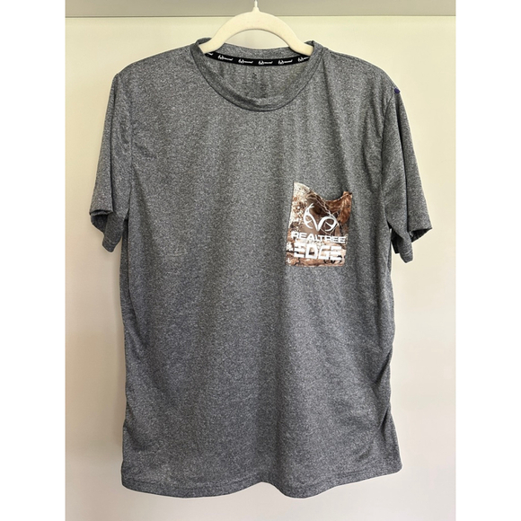 Men's Realtree Edge T-Shirt Size L Gray Camo Pocket Performance Shirt - Picture 1 of 6